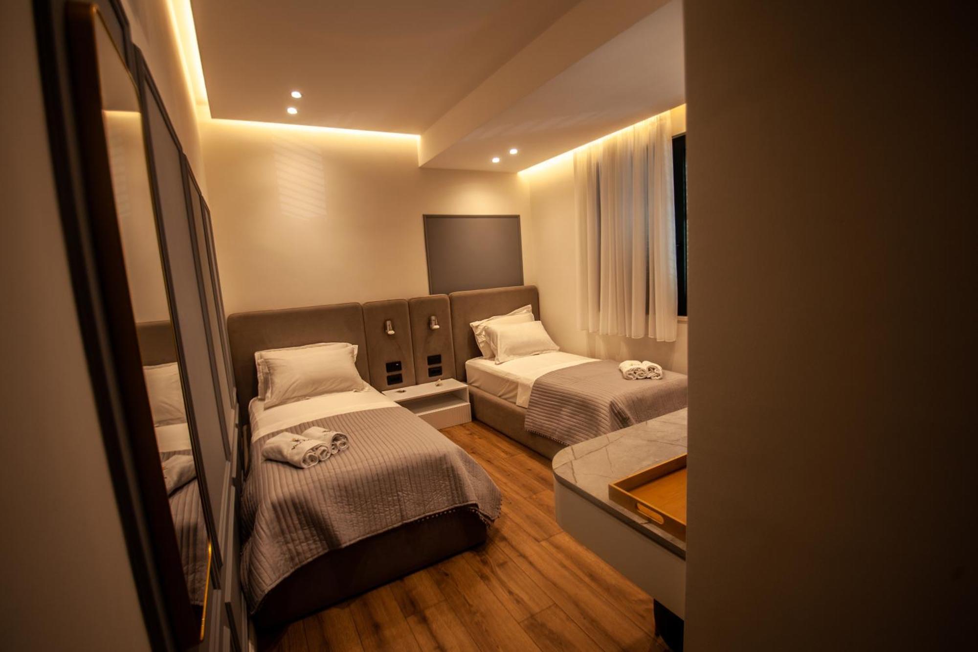Vila Koja Boutique Hotel Tirana Esterno foto